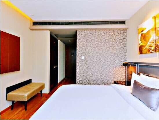 Yitel Premium Hotel Shanghai Exterior photo